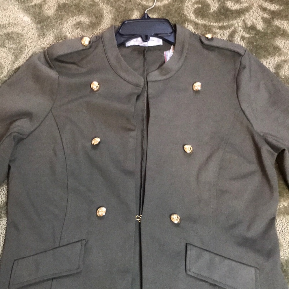 Jacket - Picture 5 of 11